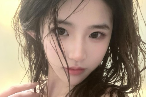 谢娜成都演唱会想看人数超35万艺人跨界为何引争议